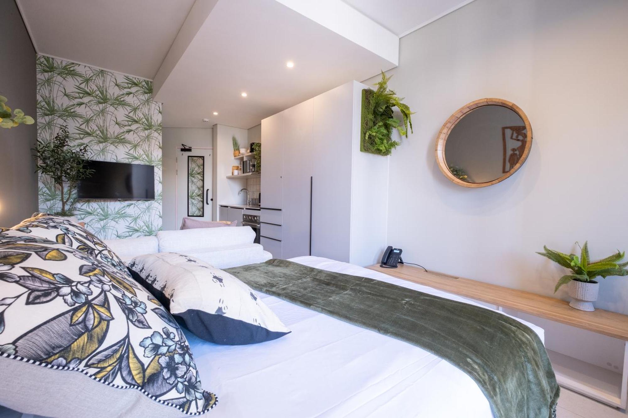Apartment The Rose 610 - Lux With Rooftop Pool *